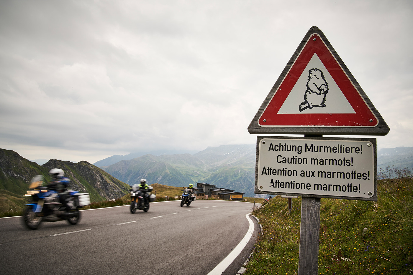 The Motorcycle Diaries - des bikers sur les routes de Carinthie par Rasmus Kaessmann The Motorcycle Diaries des bikers sur les routes de Carinthie par Rasmus Kaessmann 10 The-Motorcycle-Diaries-des-bikers-sur-les-routes-de-Carinthie-par-Rasmus-Kaessmann-10