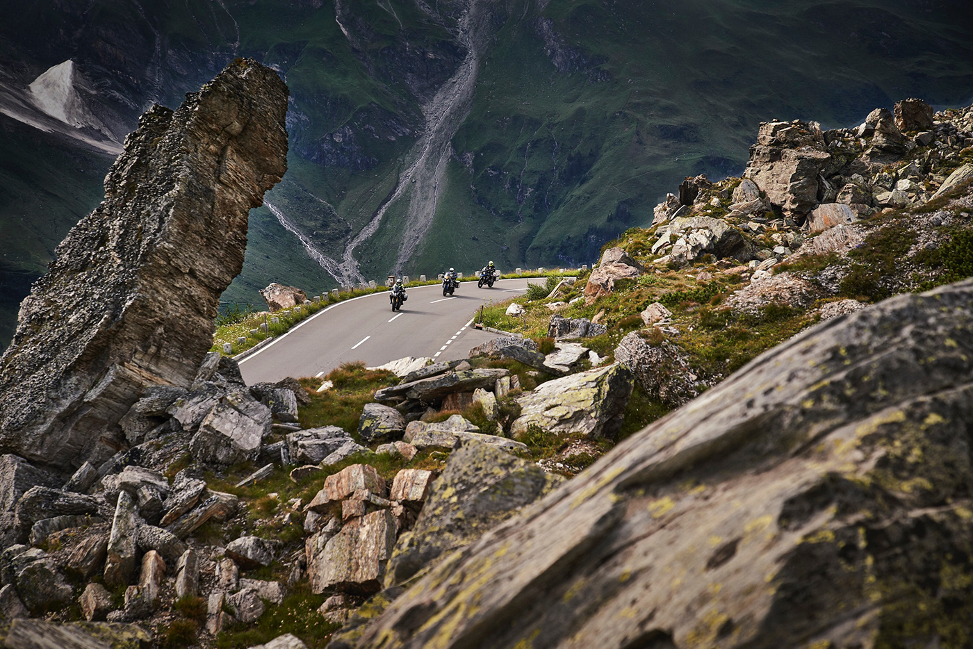 The Motorcycle Diaries - des bikers sur les routes de Carinthie par Rasmus Kaessmann The Motorcycle Diaries des bikers sur les routes de Carinthie par Rasmus Kaessmann 3 The-Motorcycle-Diaries-des-bikers-sur-les-routes-de-Carinthie-par-Rasmus-Kaessmann-3