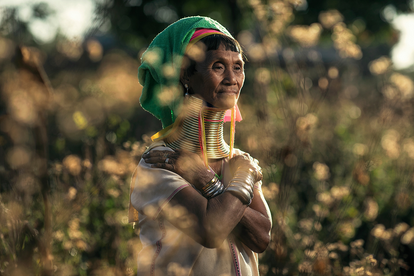 Des portraits de femmes Padaung ou femmes-girafes par Hugo Santarem et Ricardo Moreira portraits de femmes Padaung ou femmes girafes par Hugo Santarem et Ricardo Moreira 13 portraits-de-femmes-Padaung-ou-femmes-girafes-par-Hugo-Santarem-et-Ricardo-Moreira-13