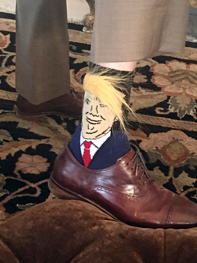 Des chaussettes Donald Trump avec la mèche Des chaussettes Donald Trump avec la meche 7 Des-chaussettes-Donald-Trump-avec-la-meche-7
