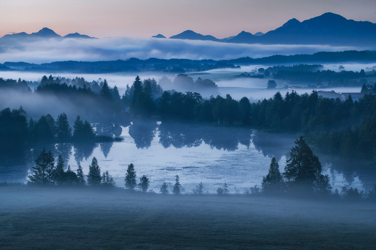The blue border - La phase bleue entre le jour et la nuit par Kilian Schönberger The blue border La phase bleue entre le jour et la nuit par Kilian Schonberger 4 The-blue-border-La-phase-bleue-entre-le-jour-et-la-nuit-par-Kilian-Schonberger-4