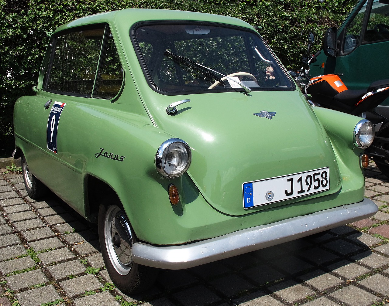 La Janus de Zündapp - une microvoiture avec des portes capot et coffre La Janus de Zundapp une microvoiture avec des portes capot et coffre 11 La-Janus-de-Zundapp-une-microvoiture-avec-des-portes-capot-et-coffre-11