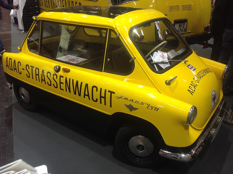 La Janus de Zündapp - une microvoiture avec des portes capot et coffre La Janus de Zundapp une microvoiture avec des portes capot et coffre 2 La-Janus-de-Zundapp-une-microvoiture-avec-des-portes-capot-et-coffre-2