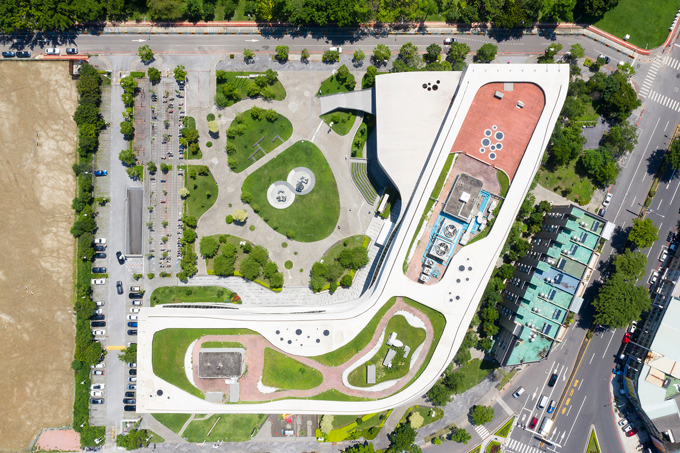 Des vues aériennes de Taichung par Andrés Gallardo Albajar des vues aeriennes de Taichung par Andres Gallardo Albajar taiwan 7 des-vues-aeriennes-de-Taichung-par-Andres-Gallardo-Albajar-taiwan-7