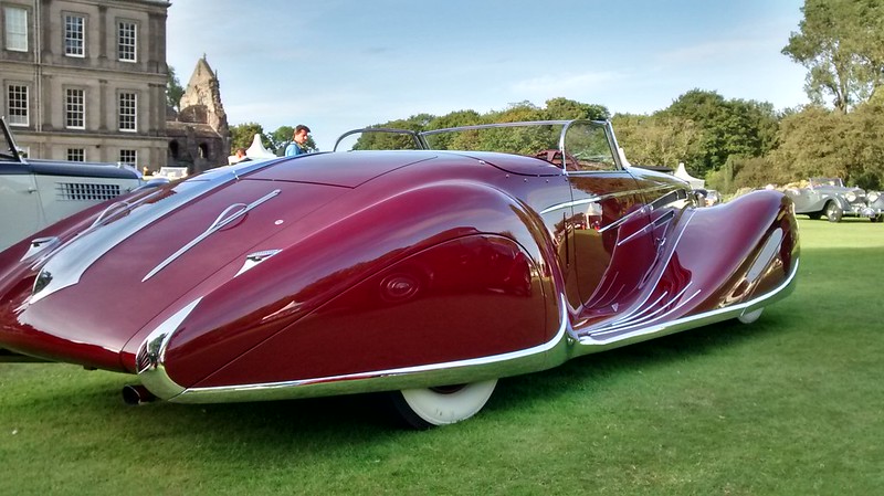 La Delahaye Type 165, la plus belle voiture française des années 1930 La Delahaye Type 165 la plus belle voiture francaise des annees 1930 11 La-Delahaye-Type-165-la-plus-belle-voiture-francaise-des-annees-1930-11