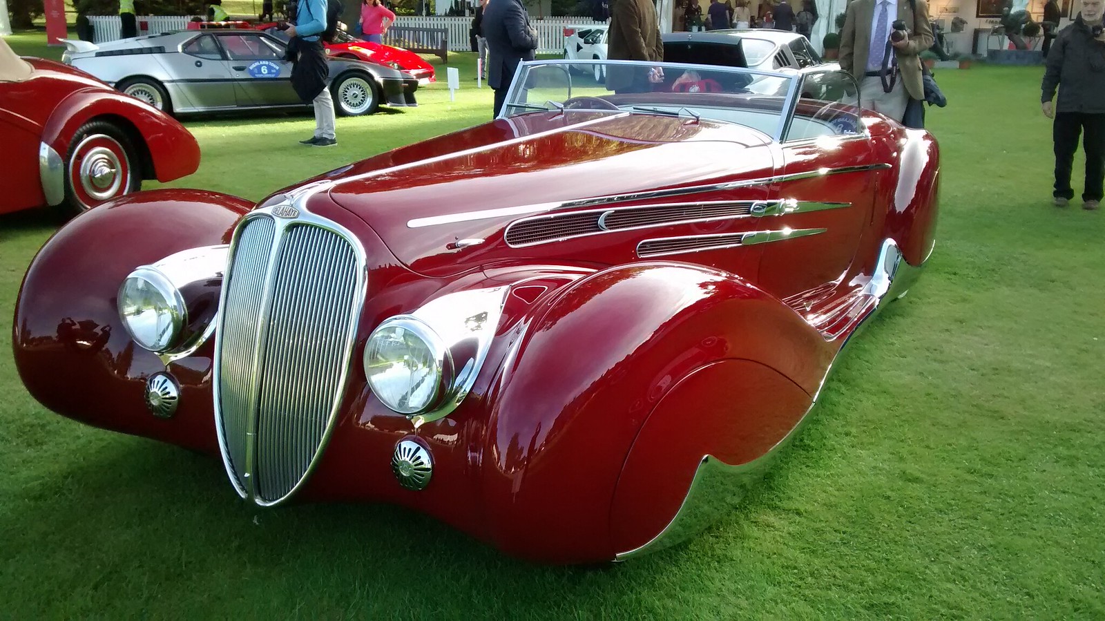 delahaye type 165 voiture francaise 1939 Delahaye Type 165 rouge carrossée par Figoni et Falaschi en 1939