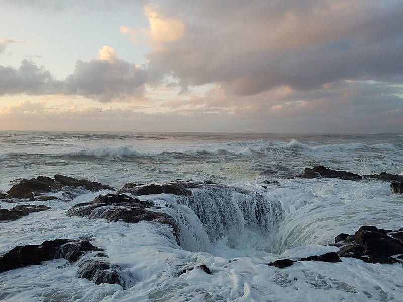 Thor's well - un étrange puits dans l'océan Thor s well un etrange puit dans l ocean 1 Thor-s-well-un-etrange-puit-dans-l-ocean-1