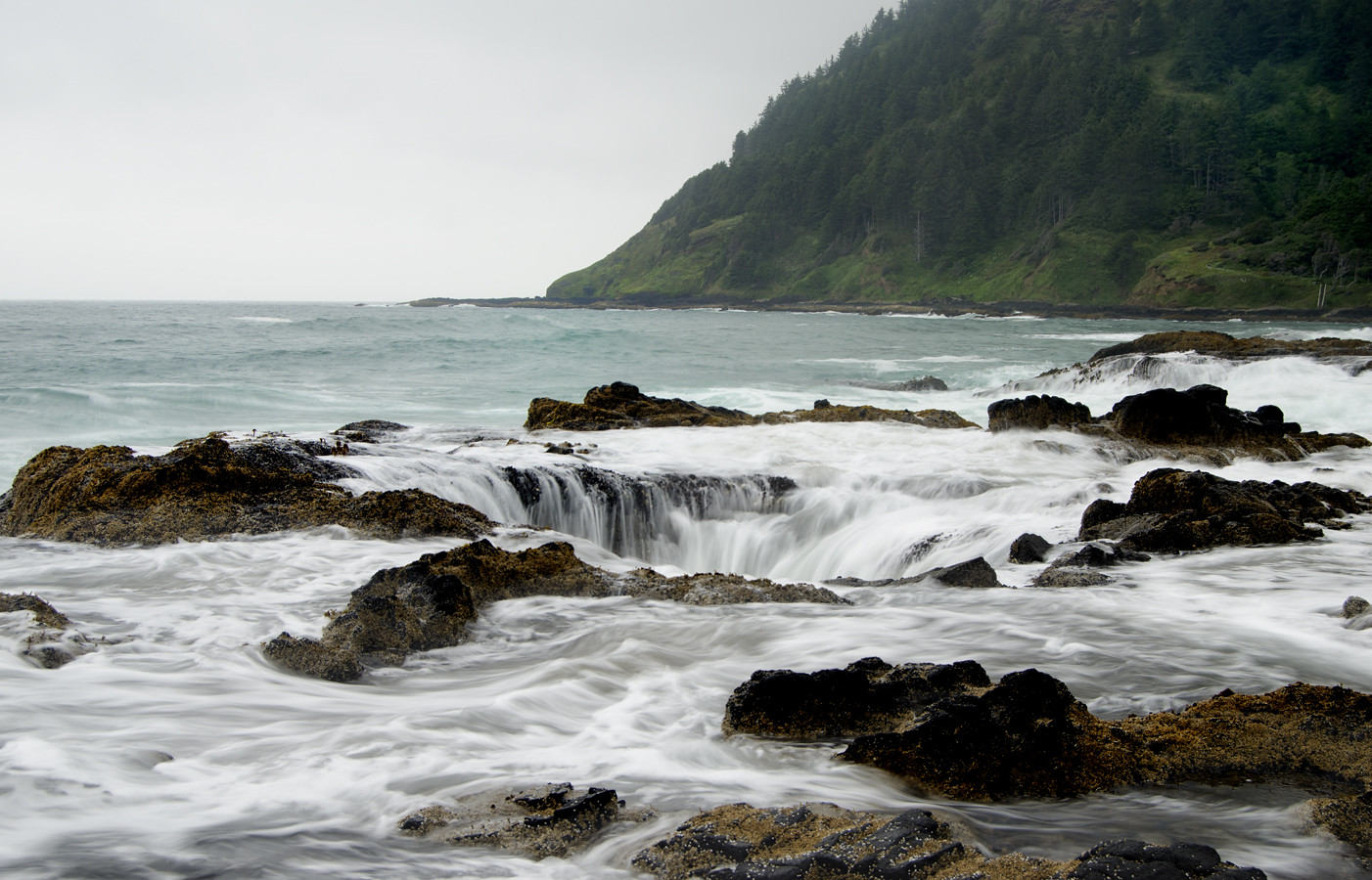 Thor's well - un étrange puits dans l'océan Thor s well un etrange puit dans l ocean 4 Thor-s-well-un-etrange-puit-dans-l-ocean-4