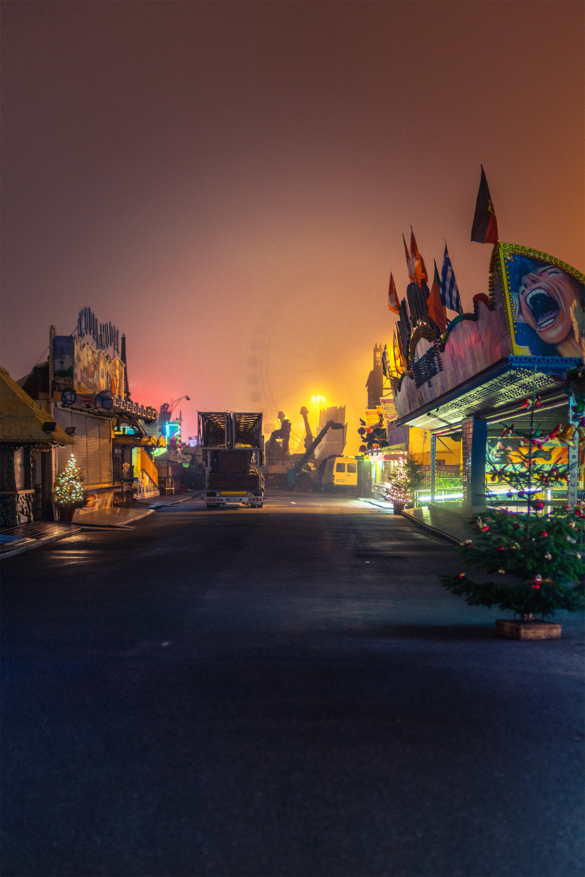 What the Fog? Stranger Nights de nouvelles nuits de brouillard par Mark Broyer What the Fog Stranger Nights de nouvelles nuits de brouillard par Mark Broyer 3 What-the-Fog-Stranger-Nights-de-nouvelles-nuits-de-brouillard-par-Mark-Broyer-3