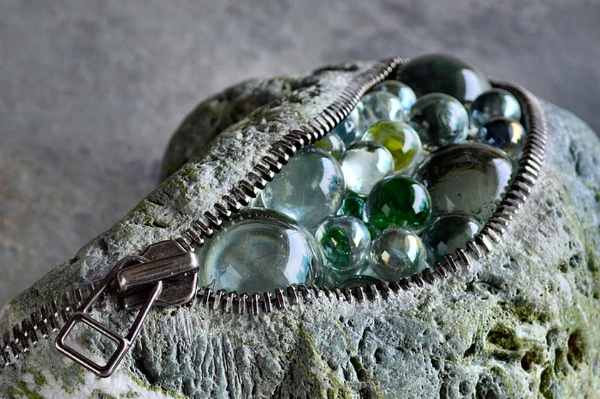 Les facétieuses sculptures de pierre de Hirotoshi Ito Les facetieuses sculptures de pierre de Hirotoshi Ito 15 Les-facetieuses-sculptures-de-pierre-de-Hirotoshi-Ito-15