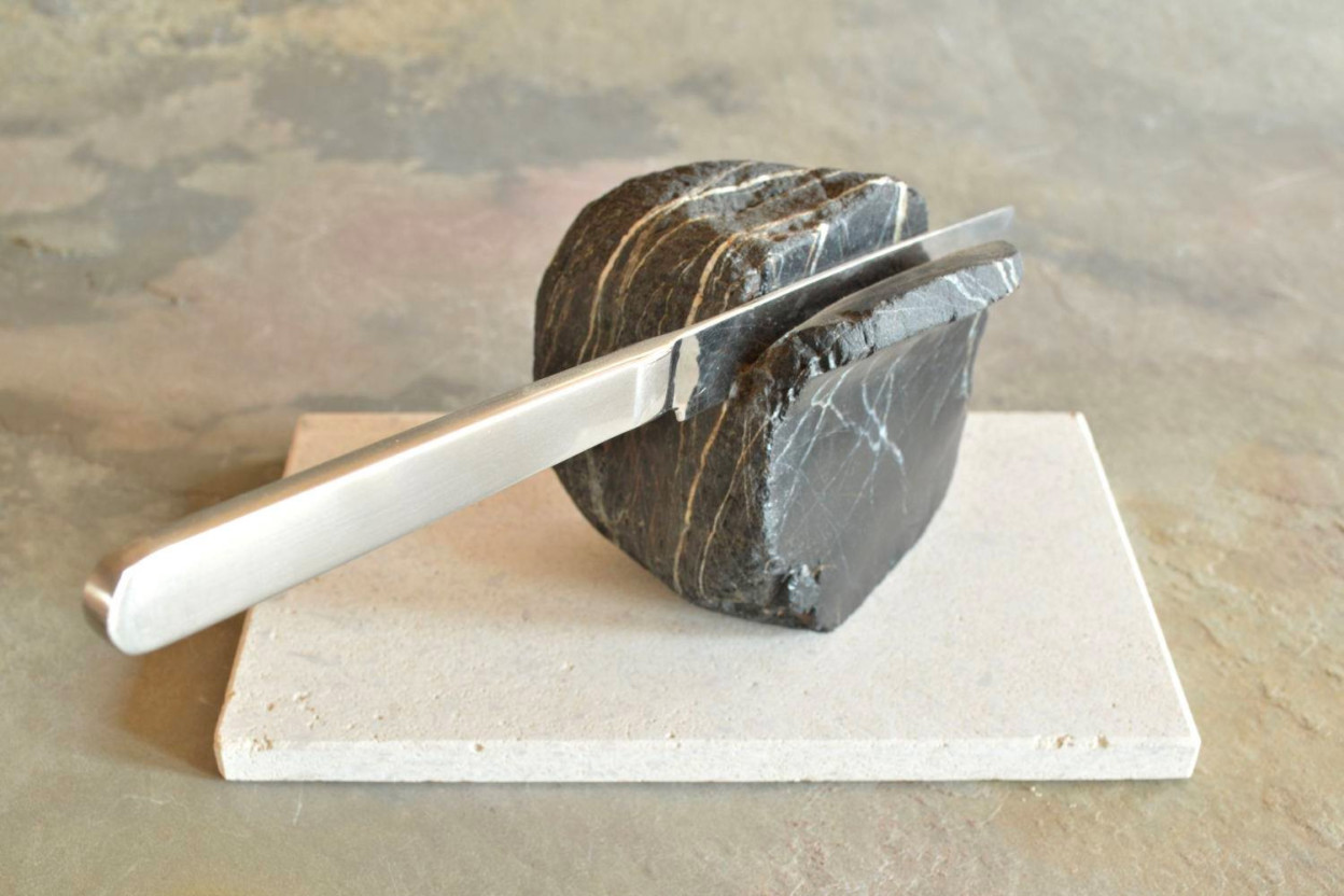 Les facétieuses sculptures de pierre de Hirotoshi Ito Les facetieuses sculptures de pierre de Hirotoshi Ito 3 Les-facetieuses-sculptures-de-pierre-de-Hirotoshi-Ito-3