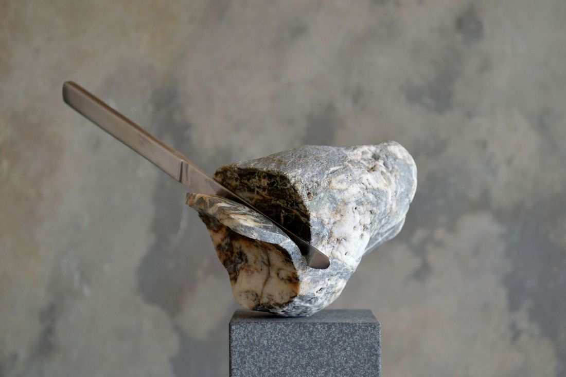 Les facétieuses sculptures de pierre de Hirotoshi Ito Les facetieuses sculptures de pierre de Hirotoshi Ito 5 Les-facetieuses-sculptures-de-pierre-de-Hirotoshi-Ito-5