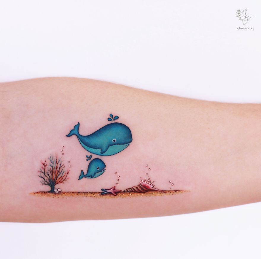 Les tatouages minimalistes et colorés de Ayhan Karadag Les tatouages minimalistes et colores de Ayhan Karadag 17 Les-tatouages-minimalistes-et-colores-de-Ayhan-Karadag-17