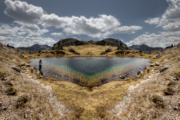 Perspe - perspective et symétrie par Gustav Willeit Perspe perspective et symetrie par Gustav Willeit 21 Perspe-perspective-et-symetrie-par-Gustav-Willeit-21