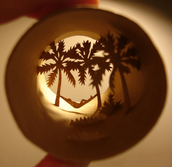 De l'art dans des rouleaux de papier toilette par Anastassia Elias De l art dans des rouleaux de papier toilette par Anastassia Elias 9 De-l-art-dans-des-rouleaux-de-papier-toilette-par-Anastassia-Elias-9