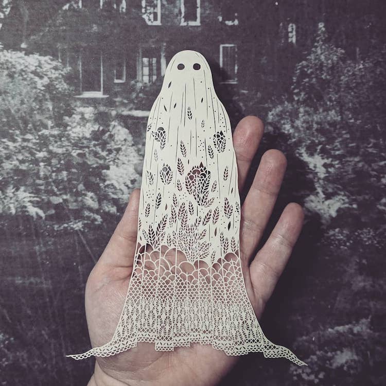 Les délicates découpes de papier de Pippa Dyrlaga Les delicates decoupes de papier de Pippa Dyrlaga 2 Les-delicates-decoupes-de-papier-de-Pippa-Dyrlaga-2