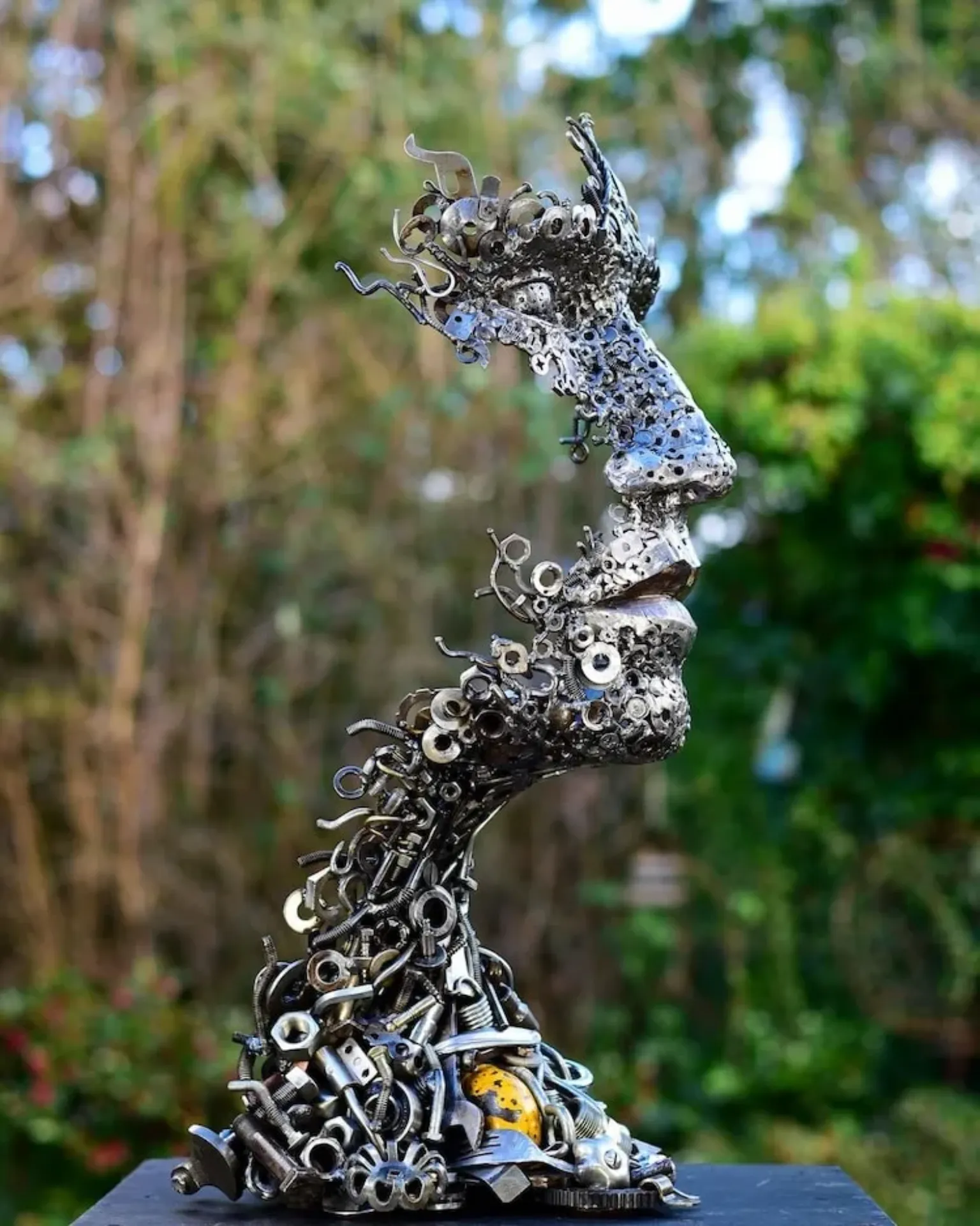 De nouvelles sculptures en assemblage de pieces metalliques recyclage Brian Mock 11 De nouvelles sculptures en assemblage de pieces metalliques recyclage Brian Mock 11