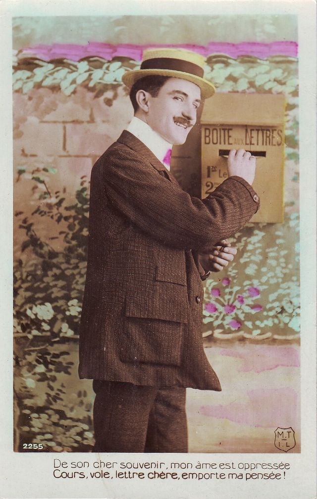 Des moustachus avec des fleurs dans les cartes postales de la belle époque Des moustachus avec des fleurs dans les cartes postales de la belle epoque 8 Des-moustachus-avec-des-fleurs-dans-les-cartes-postales-de-la-belle-epoque-8