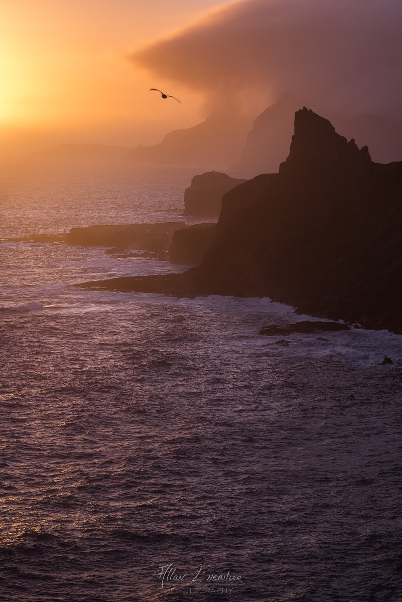 Faroe Island light - lumière sur les îles Féroé par Allan Lheritier Faroe Island light lumiere sur les iles Feroe par Allan Lheritier 3 Faroe-Island-light-lumiere-sur-les-iles-Feroe-par-Allan-Lheritier-3