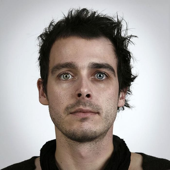 Genetic Portraits - les portraits combinés de deux membres d'une famille par Ulric Collette Genetic Portraits les portraits combines de deux membres d une famille par Ulric Collette 7 Genetic-Portraits-les-portraits-combines-de-deux-membres-d-une-famille-par-Ulric-Collette-7