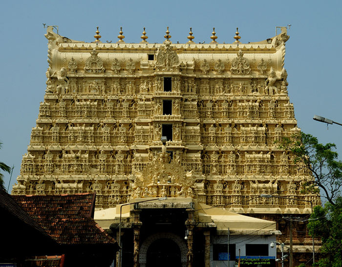 30 des plus beaux temples d'Asie à visiter Les 30 plus beaux temples d Asie a visiter 3 Sree Padmanabhaswamy Les-30-plus-beaux-temples-d-Asie-a-visiter-3-Sree-Padmanabhaswamy
