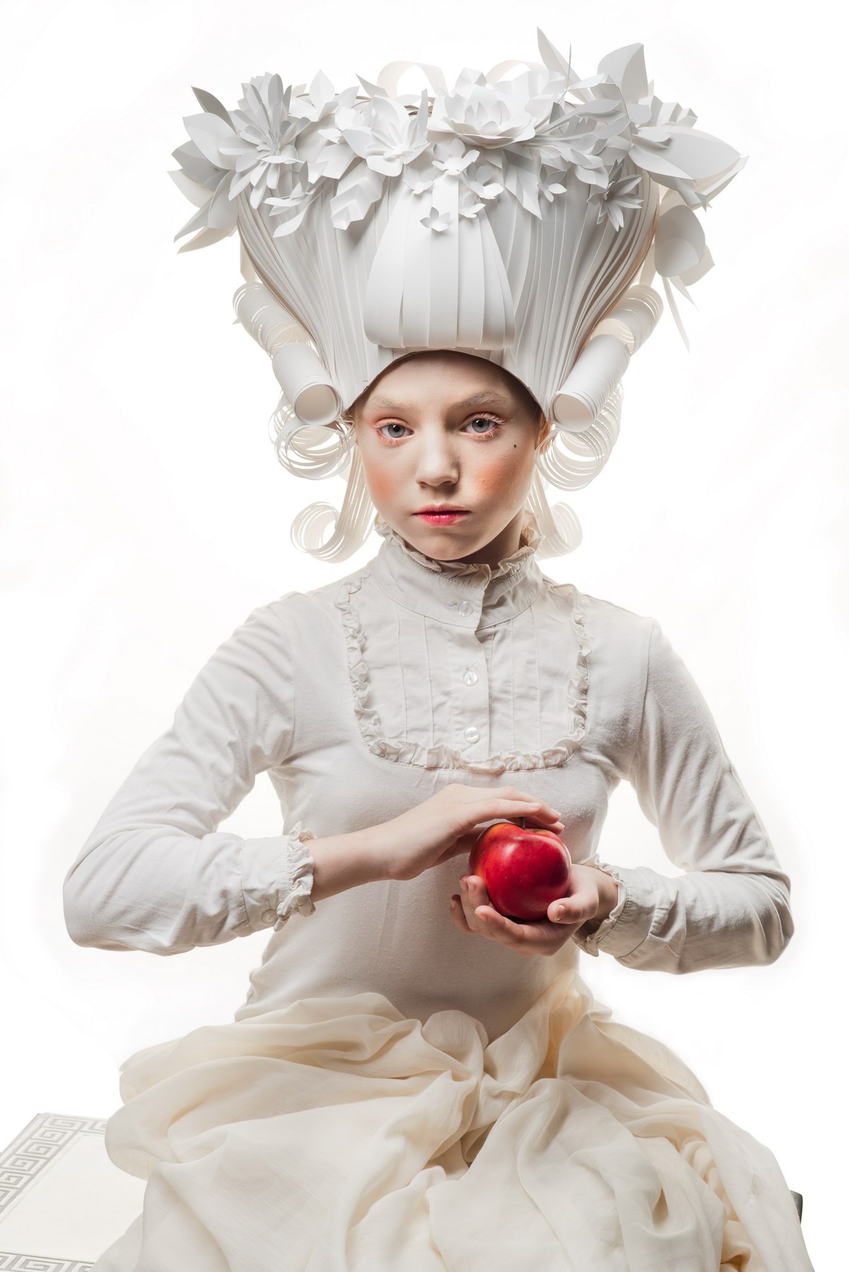 Les fantastiques perruques de papier de Asya Kozina et Dmitriy Kozin Les fantastiques perruques de papier de Asya Kozina et Dmitriy Kozin 7 Les-fantastiques-perruques-de-papier-de-Asya-Kozina-et-Dmitriy-Kozin-7