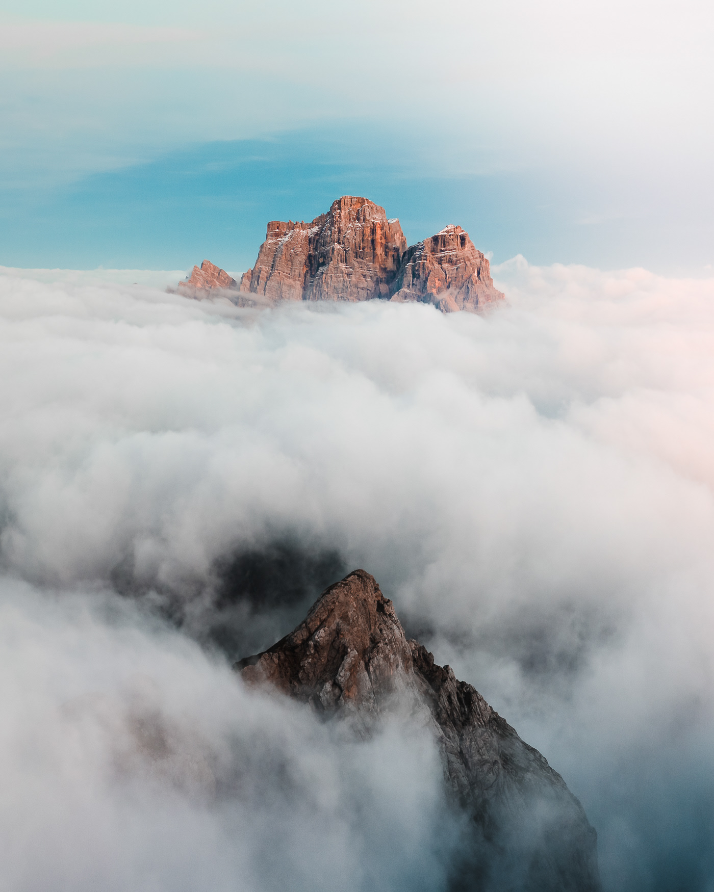 Peak hour - dolomites from above - les dolomites vues du ciel par Gábor Nagy Peak hour dolomites from above les dolomites vues du ciel par Gabor Nagy 4 Peak-hour-dolomites-from-above-les-dolomites-vues-du-ciel-par-Gabor-Nagy-4