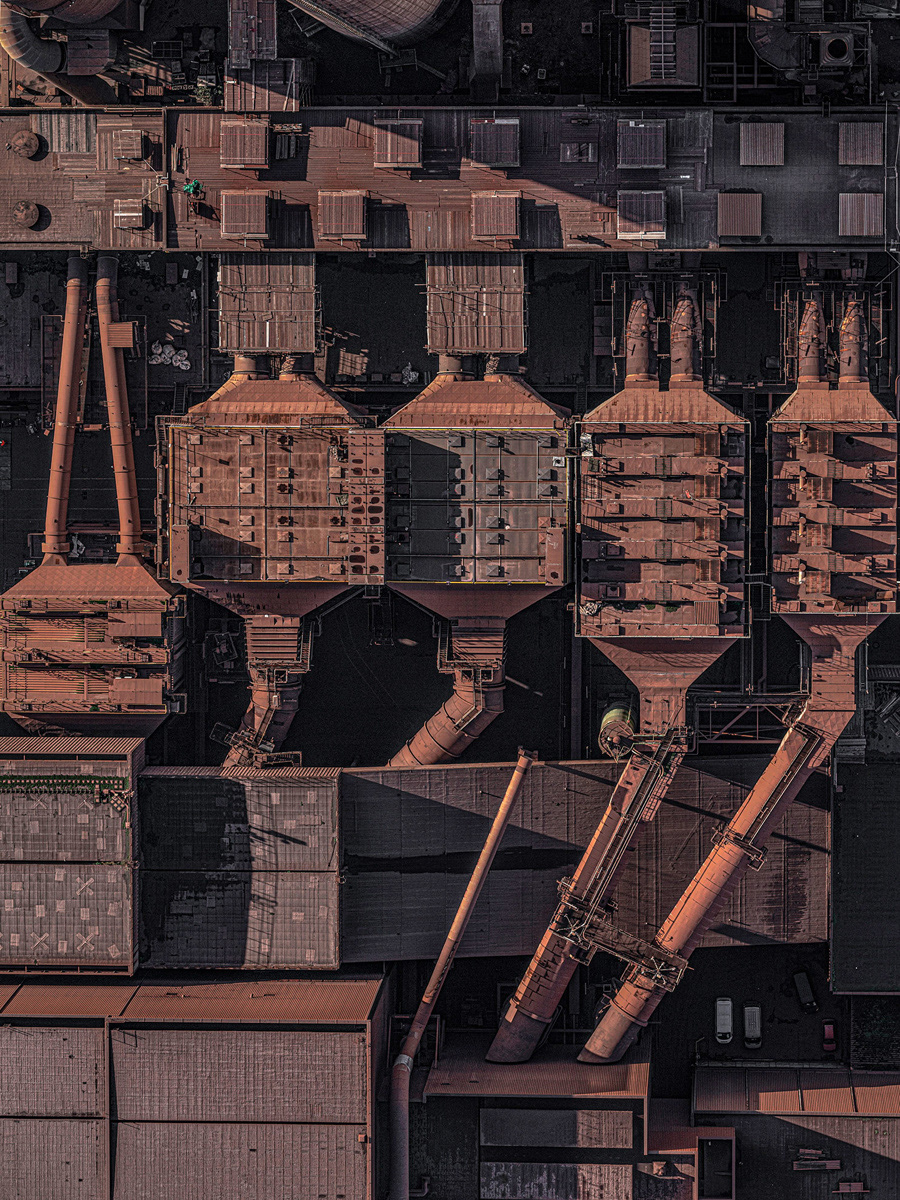 Stahlwerk - une des plus grandes aciéries d'europe vue du ciel par Bernhard Lang Stahlwerk une des plus grandes acieries d europe vue du ciel par Bernhard Lang 8 Stahlwerk-une-des-plus-grandes-acieries-d-europe-vue-du-ciel-par-Bernhard-Lang-8