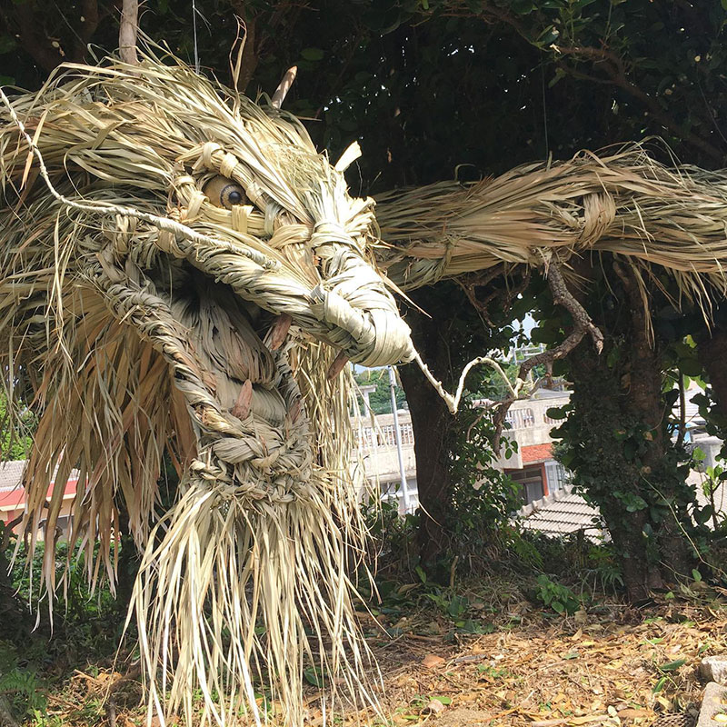 Un splendide dragon en palmes par Ayako Un splendide dragon en palmes par Ayako 5 Un-splendide-dragon-en-palmes-par-Ayako-5