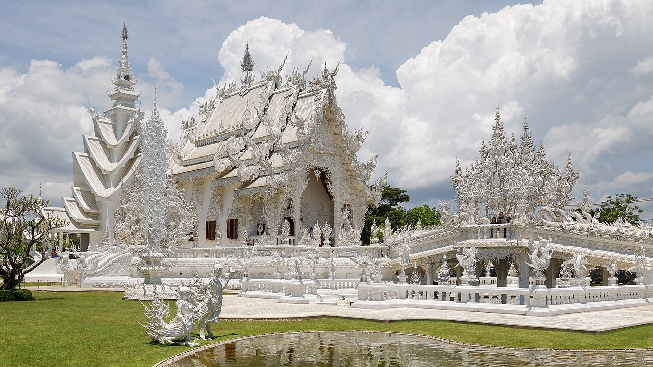 Wat Rong Khun, Temple Blanc bouddhiste de Chiang Rai en Thaïlande Wat Rong Khun, Temple Blanc bouddhiste de Chiang Rai en Thaïlande