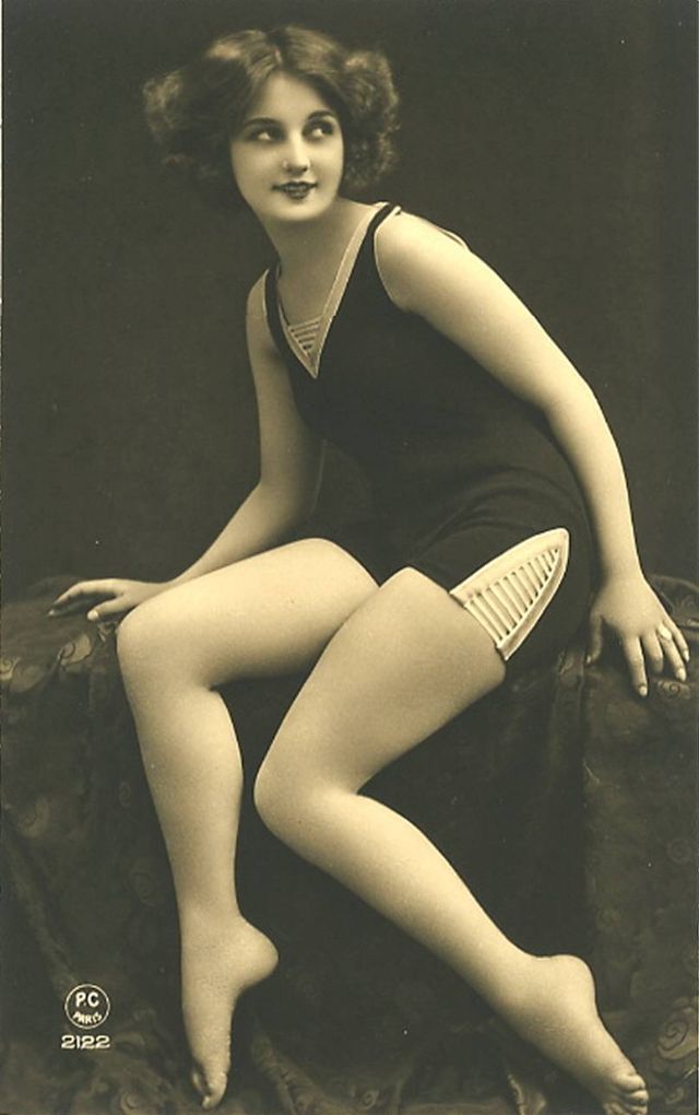 Les maillots de bains pour femmes au début du XXeme siècle Les maillots de bains pour femmes au debut du XXeme siecle 12 Les-maillots-de-bains-pour-femmes-au-debut-du-XXeme-siecle-12