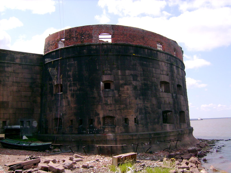 Le fort Alexander, un fort sur une île artificielle Le fort Alexander un fort sur une ile artificielle 6 Le-fort-Alexander-un-fort-sur-une-ile-artificielle-6