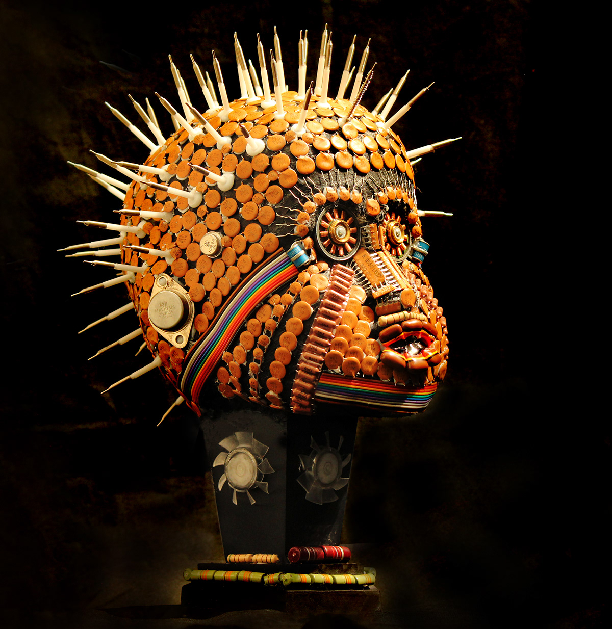 de nouvelles sculptures en recyclage d'électronique de Vishwanath Mallabadi Davangere de nouvelles sculptures en recyclage d electronique de Vishwanath Mallabadi Davangere 3 de-nouvelles-sculptures-en-recyclage-d-electronique-de-Vishwanath-Mallabadi-Davangere-3