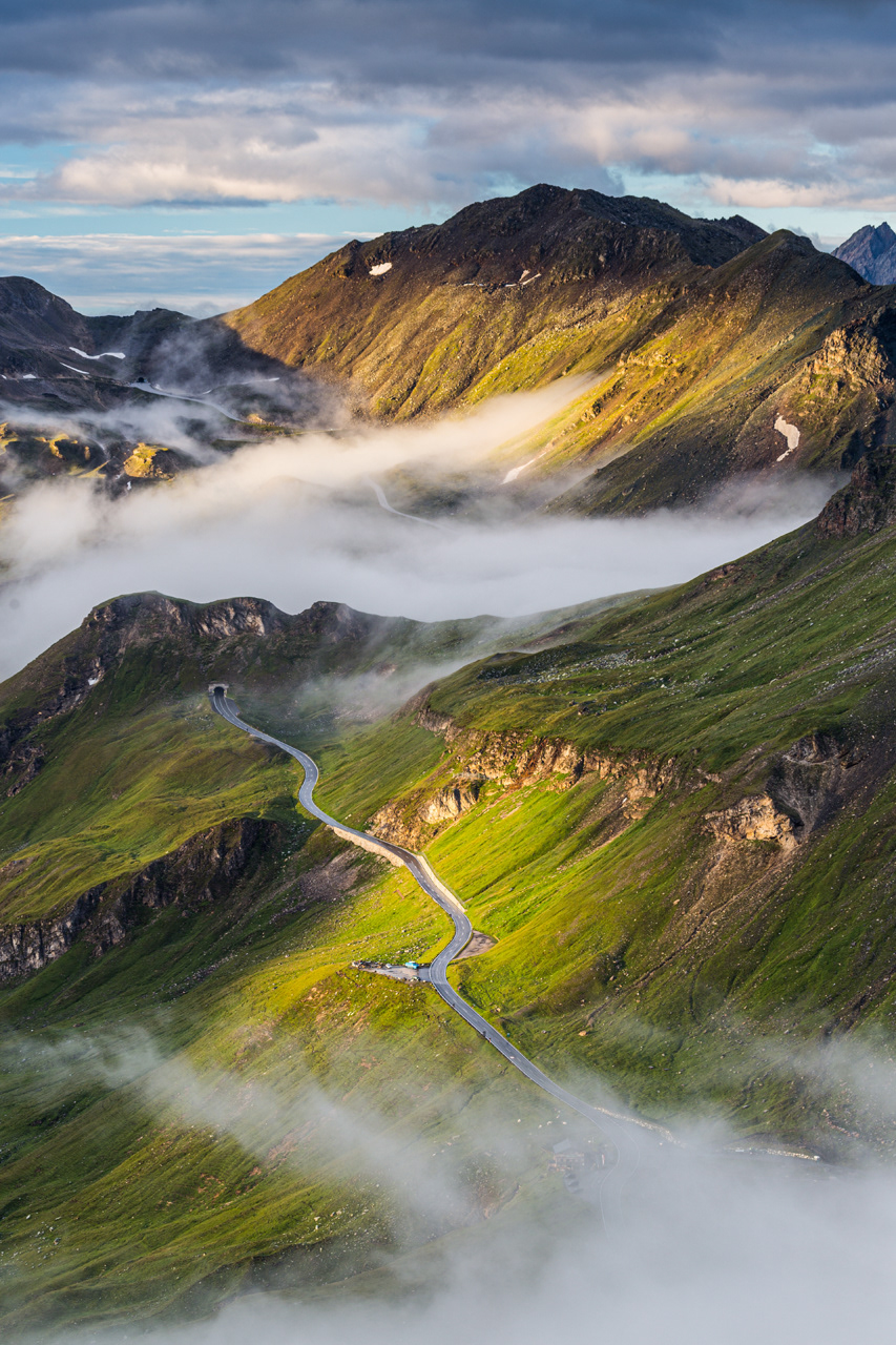 Alpines roads - des routes de montagne par Mikolaj Gospodarek Alpines roads des routes de montagne par Mikolaj Gospodarek 8 Alpines-roads-des-routes-de-montagne-par-Mikolaj-Gospodarek-8