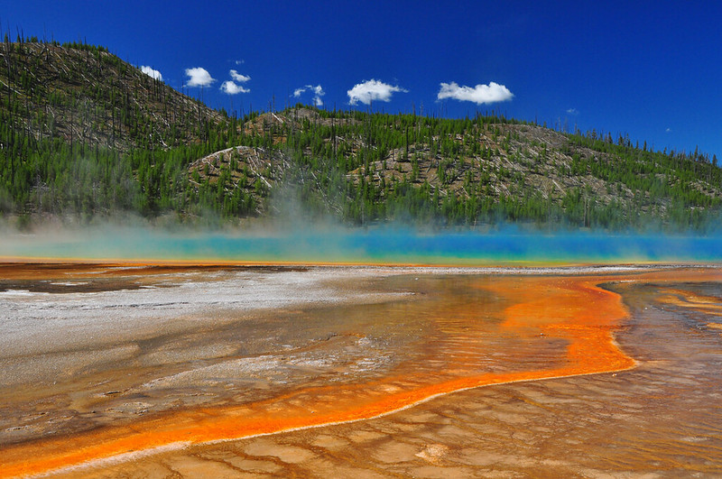 Grand Prismatic Spring, joyau du parc Yellowstone Grand Prismatic Spring joyau du parc Yellowstone 10 Grand-Prismatic-Spring-joyau-du-parc-Yellowstone-10