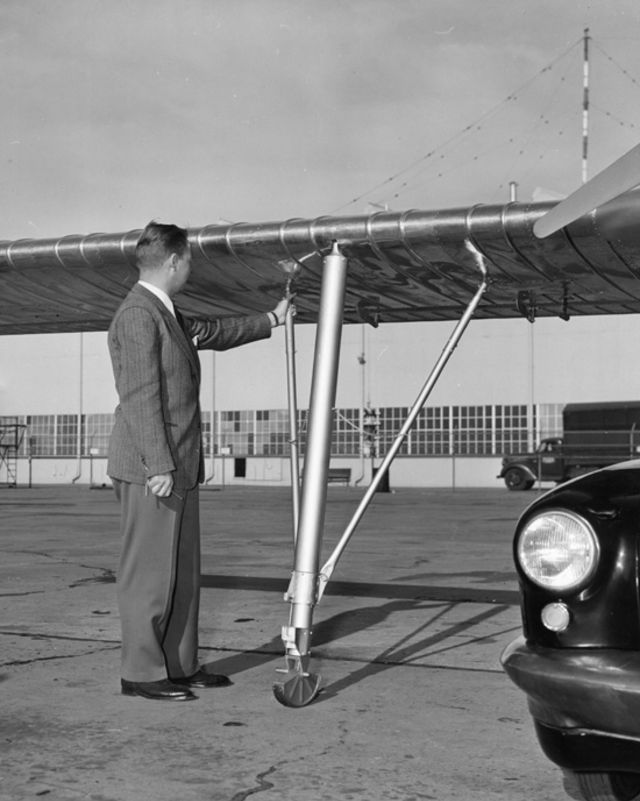 La Convair Model 118 ou ConvairCar, voiture volante de 1947 La Convair Model 118 ou ConvairCar voiture volante de 1947 16 La-Convair-Model-118-ou-ConvairCar-voiture-volante-de-1947-16