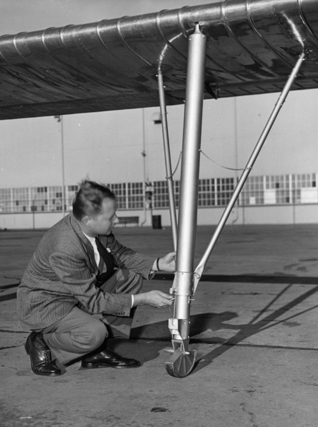 La Convair Model 118 ou ConvairCar, voiture volante de 1947 La Convair Model 118 ou ConvairCar voiture volante de 1947 17 La-Convair-Model-118-ou-ConvairCar-voiture-volante-de-1947-17