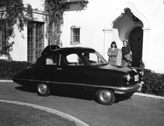 La Convair Model 118 ou ConvairCar, voiture volante de 1947 La Convair Model 118 ou ConvairCar voiture volante de 1947 8 La-Convair-Model-118-ou-ConvairCar-voiture-volante-de-1947-8