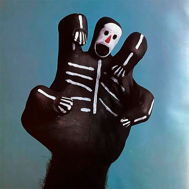 Les fabuleux personnages en body-painting de mains de Mario Mariotti Les personnages en body painting de mains de Mario Mariotti 2 Les-personnages-en-body-painting-de-mains-de-Mario-Mariotti-2