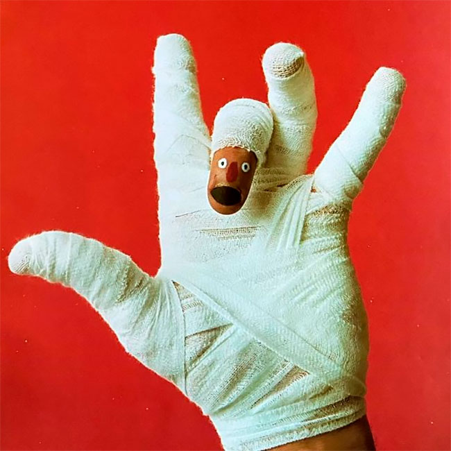 Les fabuleux personnages en body-painting de mains de Mario Mariotti Les personnages en body painting de mains de Mario Mariotti 8 Les-personnages-en-body-painting-de-mains-de-Mario-Mariotti-8