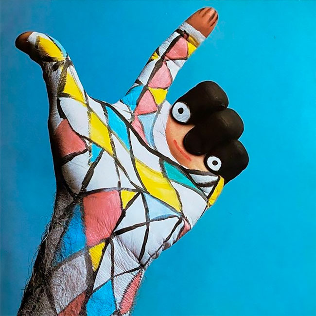 Les fabuleux personnages en body-painting de mains de Mario Mariotti Les personnages en body painting de mains de Mario Mariotti 9 Les-personnages-en-body-painting-de-mains-de-Mario-Mariotti-9