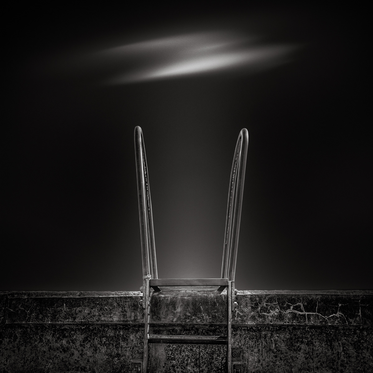 Minimal - des photos minimalistes en noir et blanc par Klaus Kober Minimal des photos minimalistes en noir et blanc par Klaus Kober 1 Minimal-des-photos-minimalistes-en-noir-et-blanc-par-Klaus-Kober-1