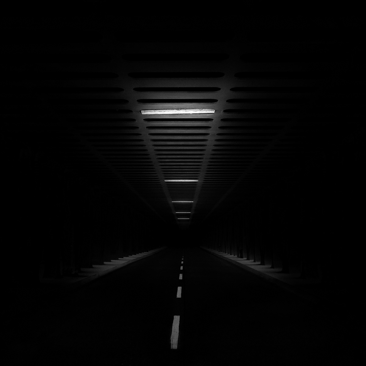 Minimal - des photos minimalistes en noir et blanc par Klaus Kober Minimal des photos minimalistes en noir et blanc par Klaus Kober 8 Minimal-des-photos-minimalistes-en-noir-et-blanc-par-Klaus-Kober-8