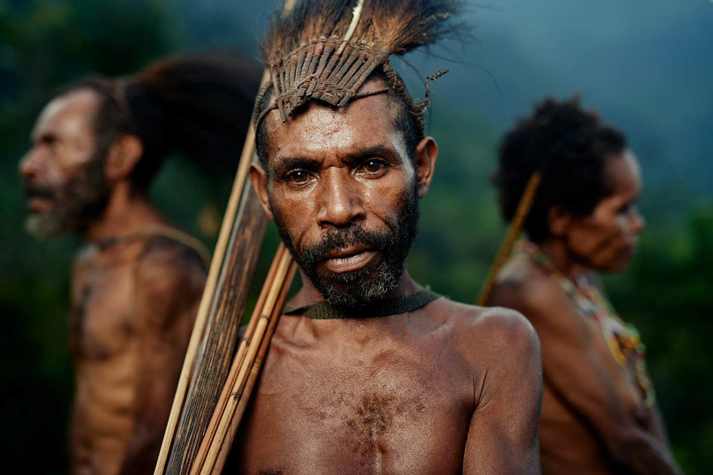 Quelques portraits de membres de la tribu Yali par Adam Kozioł Quelques portraits de membres de la tribu Yali par Adam Kozioł 4 Quelques-portraits-de-membres-de-la-tribu-Yali-par-Adam-Kozioł-4