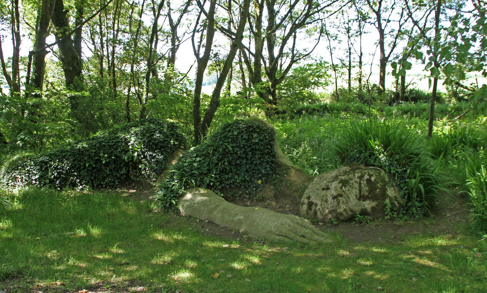 The Mud Maid des jardins perdus de Heligan une sculpture qui se transforme au fil des saisons 1 The Mud Maid des jardins perdus de Heligan une sculpture qui se transforme au fil des saisons 1