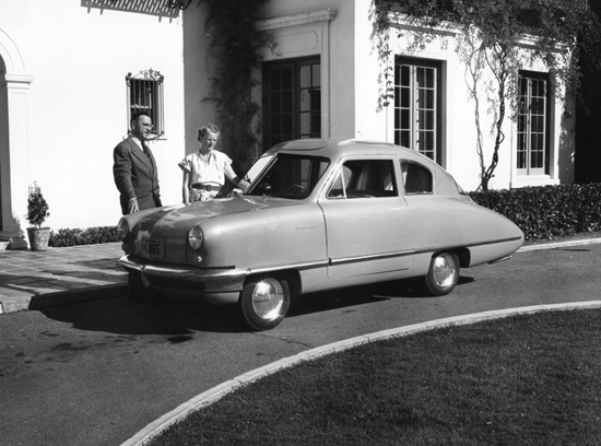 La Convair Model 118 sans son module aérien La partie automobile de la Convair Model 118 sans les ailes, montrant la carrosserie de cette voiture volante américaine de 1947