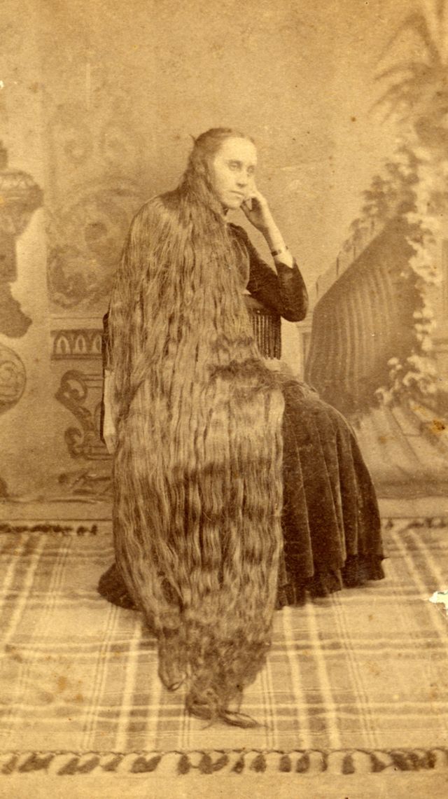 16 portraits de vraies Raiponce du début du XXeme siècle 16 portraits de vraies Raiponce du debut du XXeme siecle 4 16-portraits-de-vraies-Raiponce-du-debut-du-XXeme-siecle-4