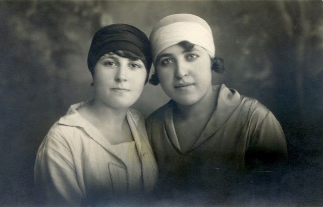 35 portraits de jeunes femmes turques dans les années 1910 à 1930 35 portraits de jeunes femmes turques dans les annees 1910 a 1930 11 35-portraits-de-jeunes-femmes-turques-dans-les-annees-1910-a-1930-11