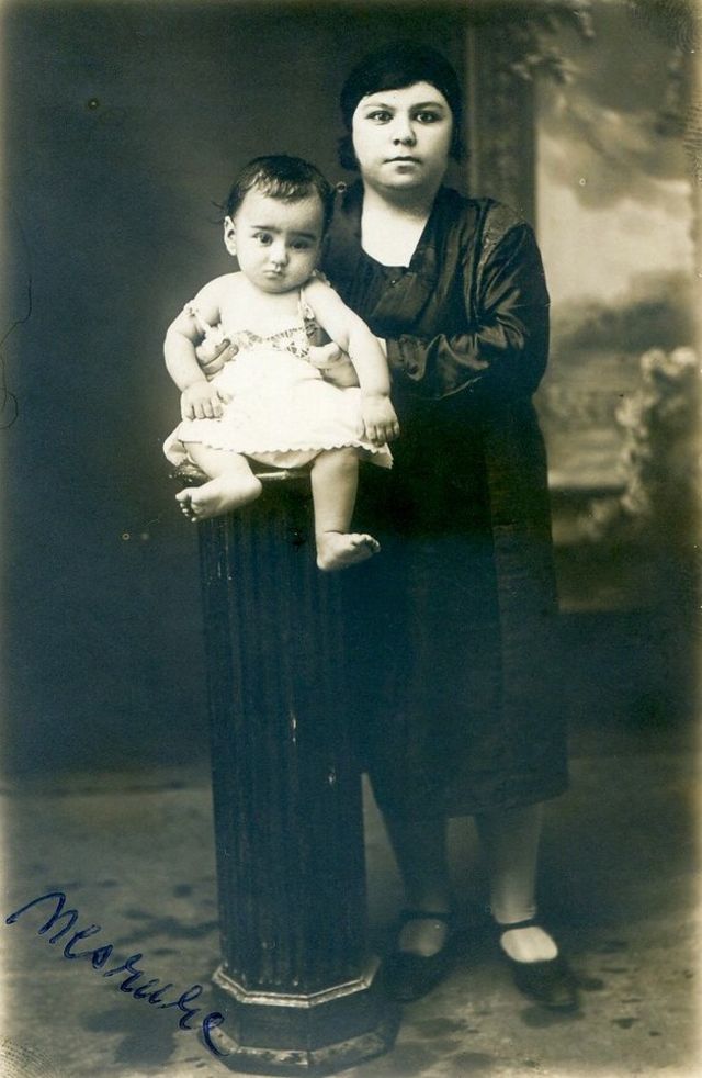35 portraits de jeunes femmes turques dans les années 1910 à 1930 35 portraits de jeunes femmes turques dans les annees 1910 a 1930 17 35-portraits-de-jeunes-femmes-turques-dans-les-annees-1910-a-1930-17