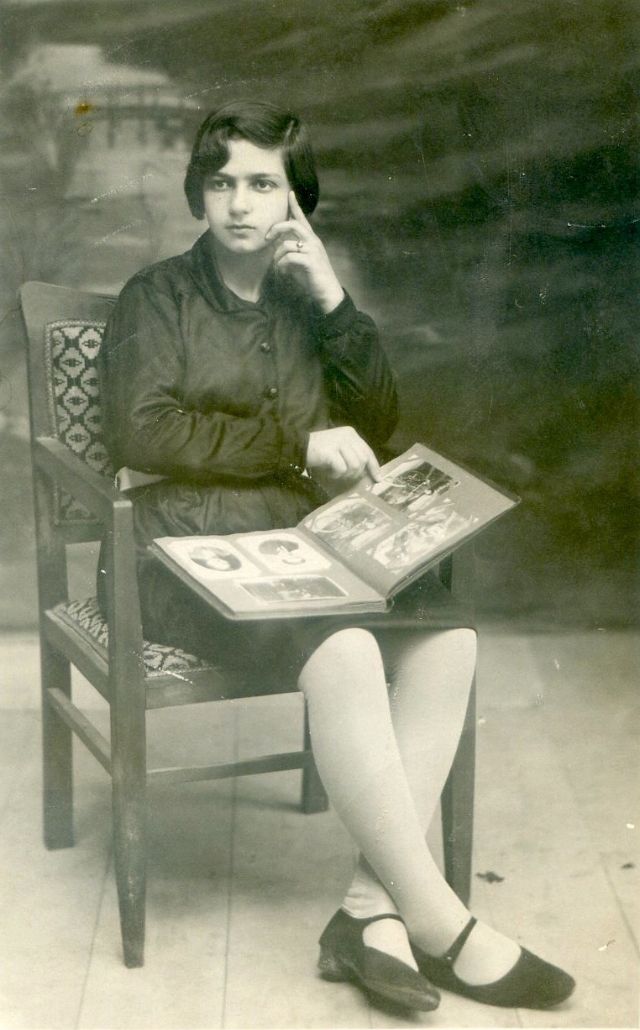 35 portraits de jeunes femmes turques dans les années 1910 à 1930 35 portraits de jeunes femmes turques dans les annees 1910 a 1930 18 35-portraits-de-jeunes-femmes-turques-dans-les-annees-1910-a-1930-18